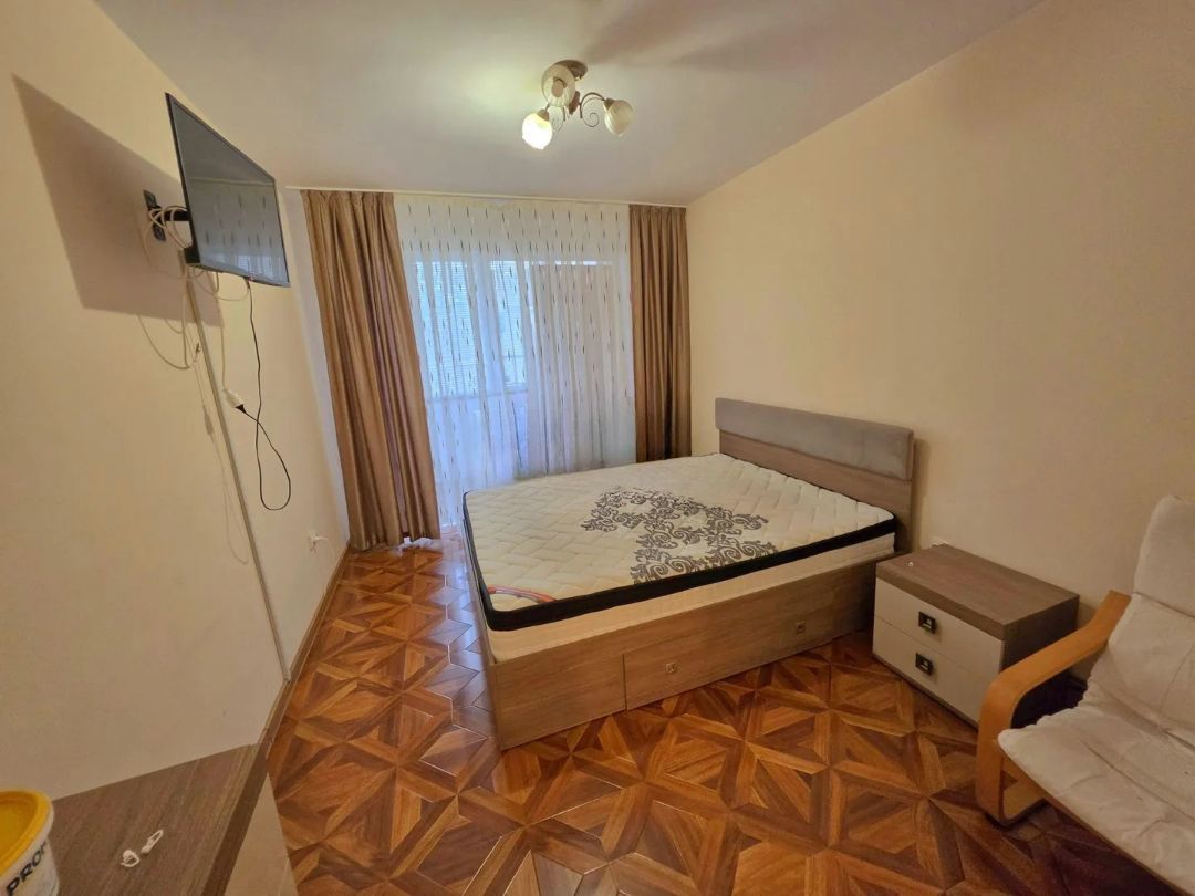 Apartament 2 camere Cetate Closca et.1 56 mp. - Poză 3