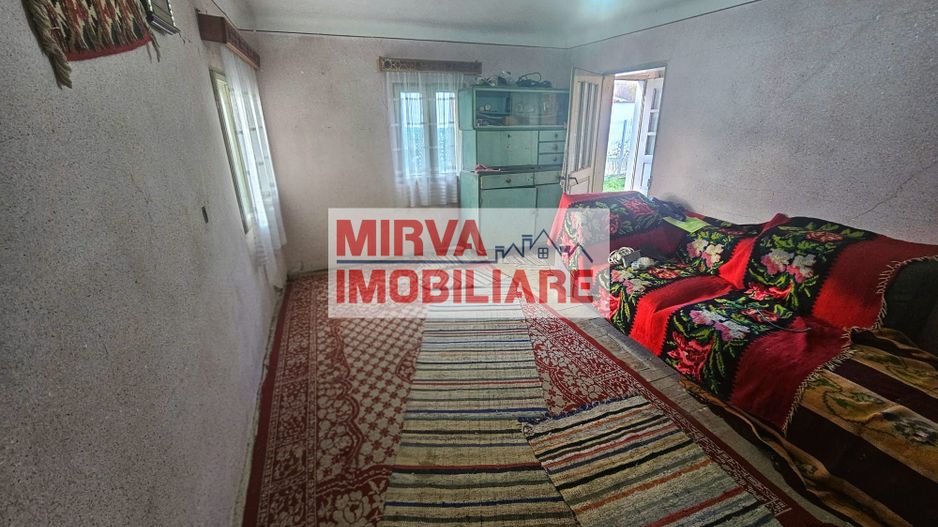 Exclusivitate! Casă cu teren generos în Sat Olteni, Com.Teișani - Poză 24