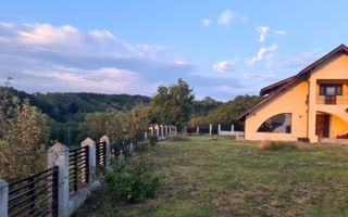 Refugiu la munte - casă cu 3070 mp teren și vedere spre Vârful Rânca - Poză 2