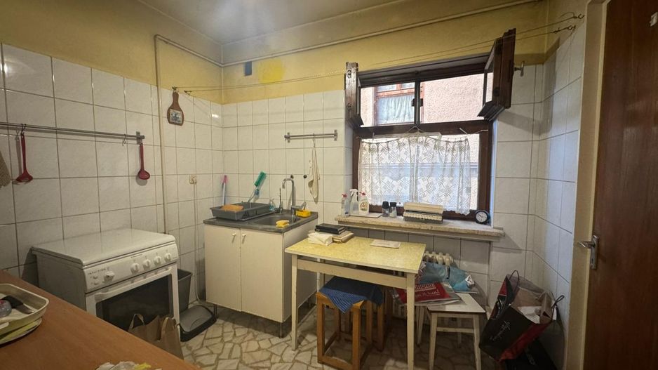 4 camere || Aviatorilor / Uruguay - Poză 13