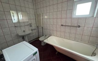 Cladire cu 10 camere 531 mp Freidorf - Poză 12