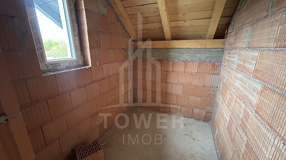 Casă Parter+Etaj– la roșu în interior, la cheie în exterior – Selimbar - Poză 8