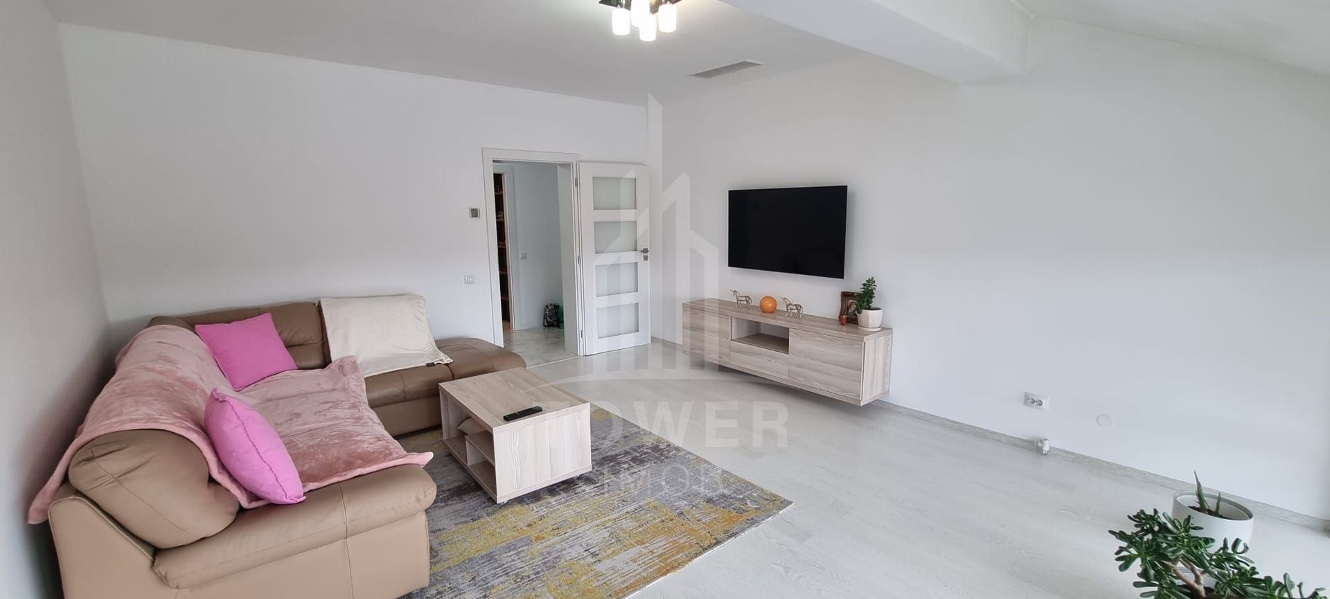Apartament 3 camere - 118 mp - Etaj 3/3 - Poză 5
