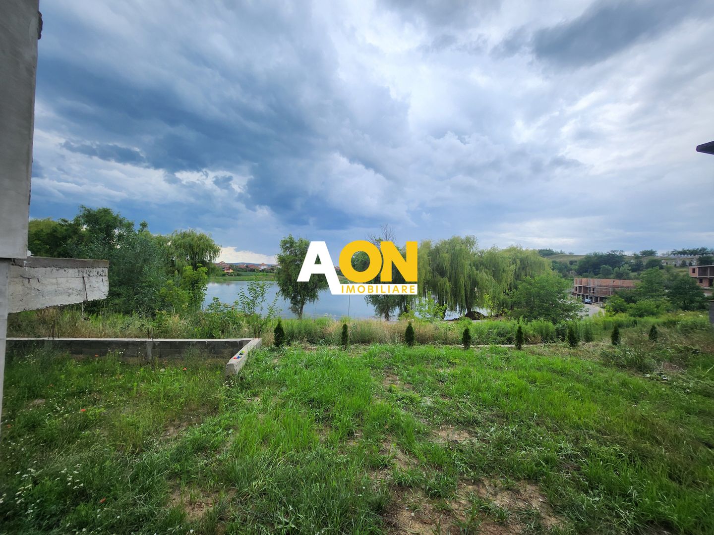 De vanzare apartament 3 camere, la vila, 130mp teren, Lac Chereteu - Poză 18