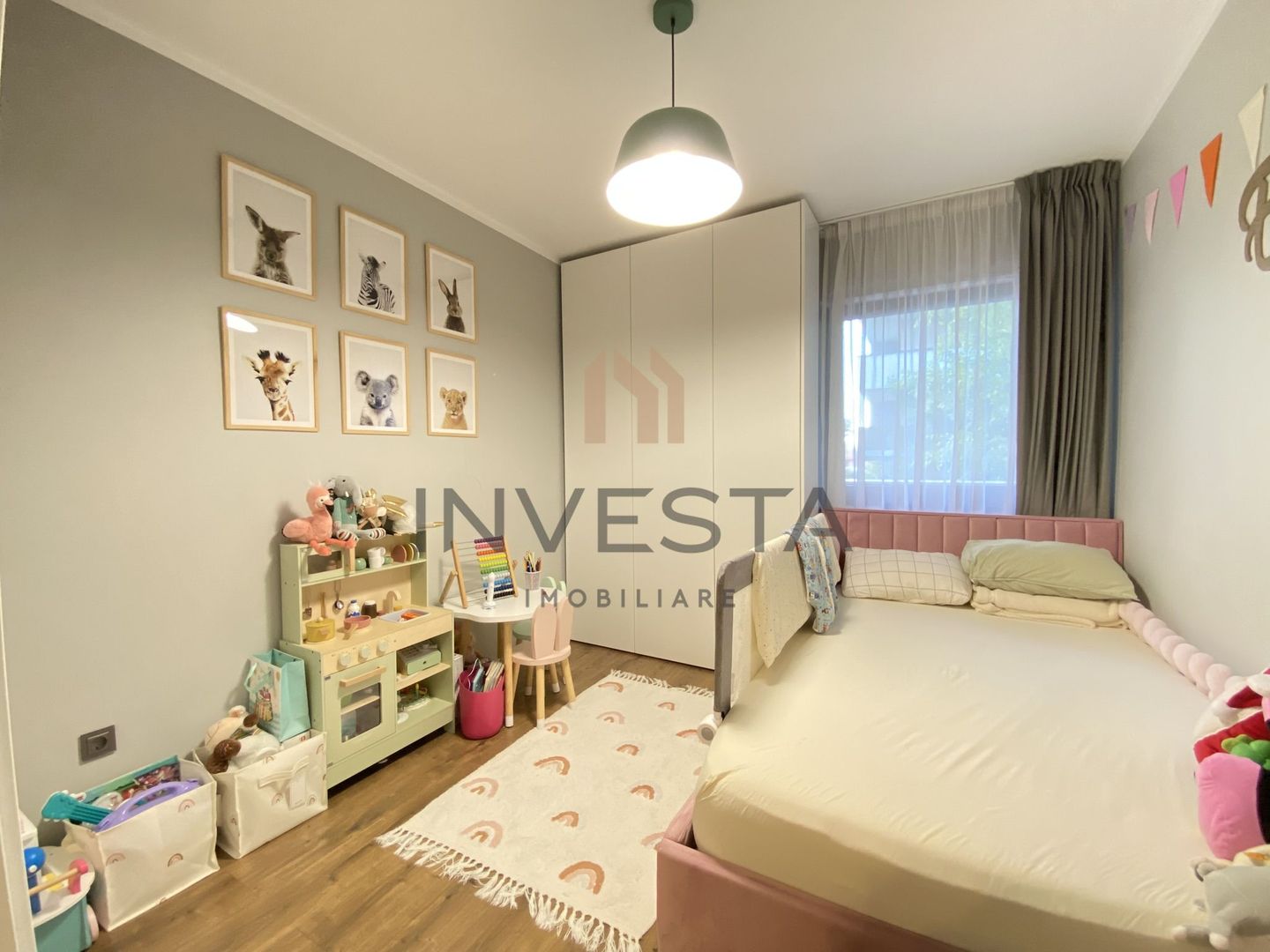 Apartament cu 3 camere si terasa, ansamblul Luminia, Europa - Poză 5