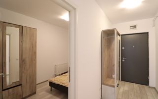 Apartament tip studio cu nisa de dormit, Piata 1 Mai! - Poză 5