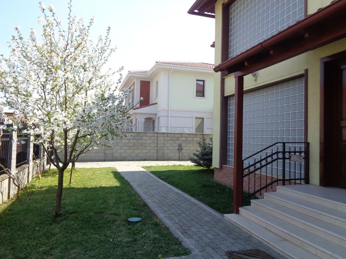 Calduroasa si primitoare - Poză 24