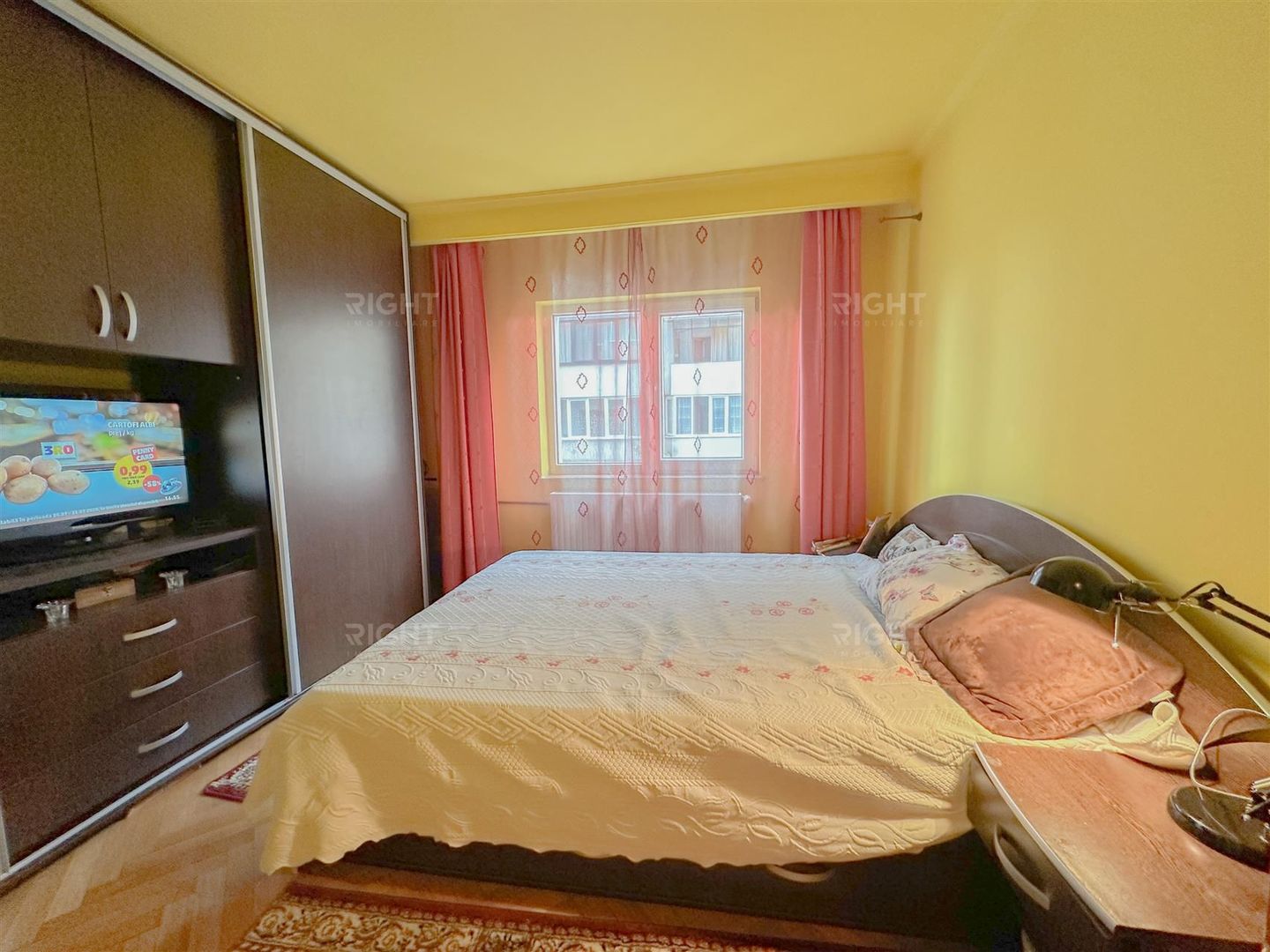 Apartament 4 camere | 2 balcoane | loc parcare | Sacele Brasov - Poză 4