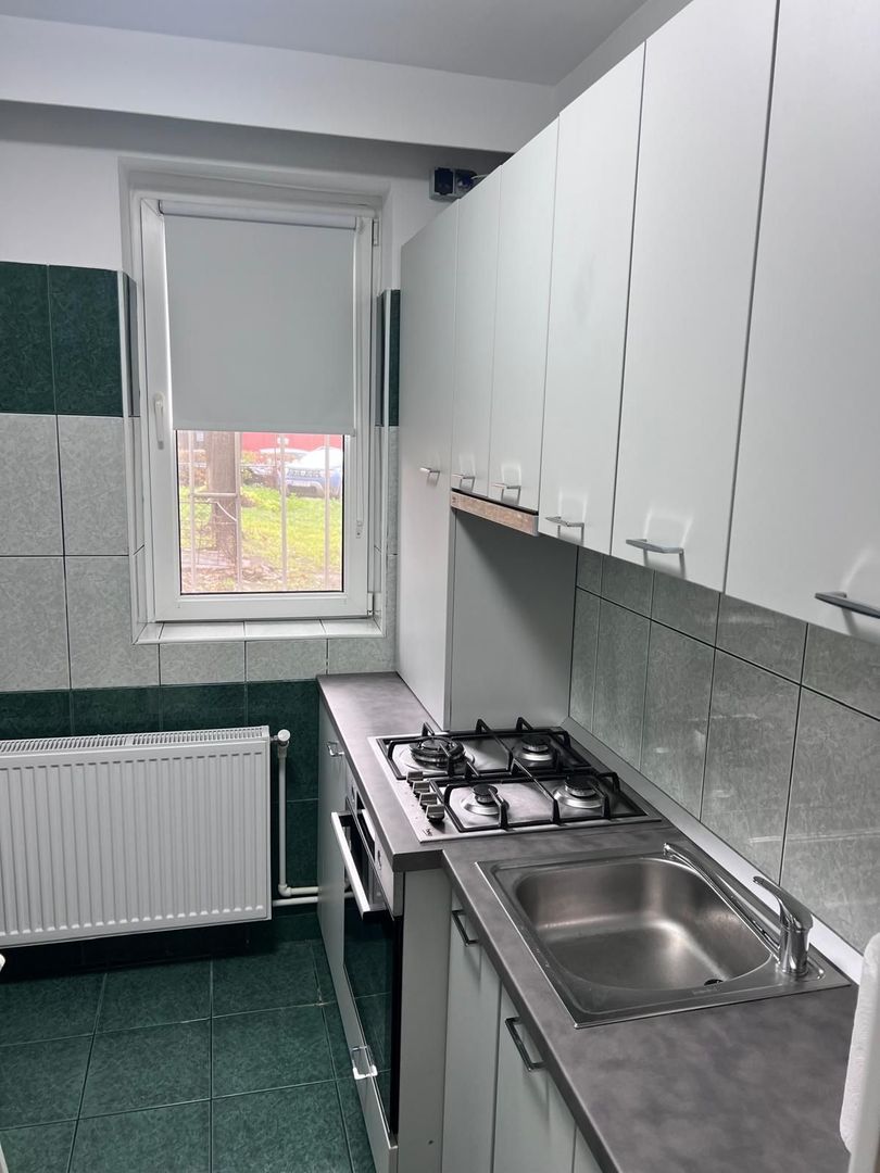 De inchiriat apartament 2 camere – Delfinariu, Constanța - termen lung - Poză 8