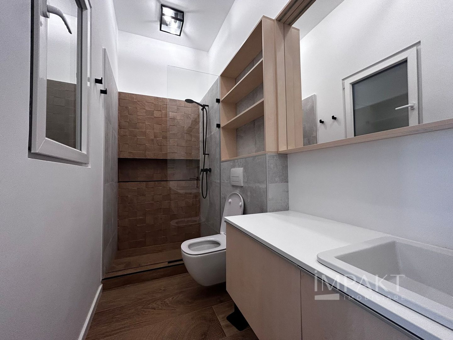 Spatiu cu 3 camere spre inchiriere in centru! - Poză 6