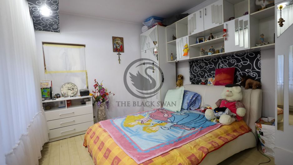 Casa 6 camere de vanzare | Salon Infrumusetare | Ploiesti, COMISION 0% - Poză 10