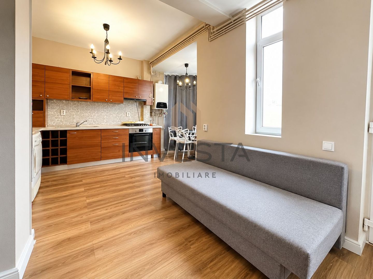 Apartament cu 3 camere + 2 parcari de inchiriat in zona Buna Ziua - Poză 1
