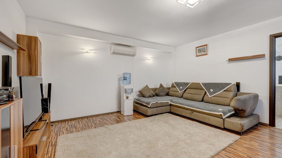 SI CASA SI AFACERE totul sub același acoperiș in Sector 5/Sălaj - LIDL - Poză 42