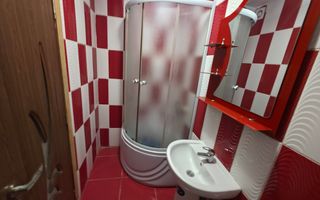 Camera de camin cu hol si baie proprie - etaj 4 - Poză 7