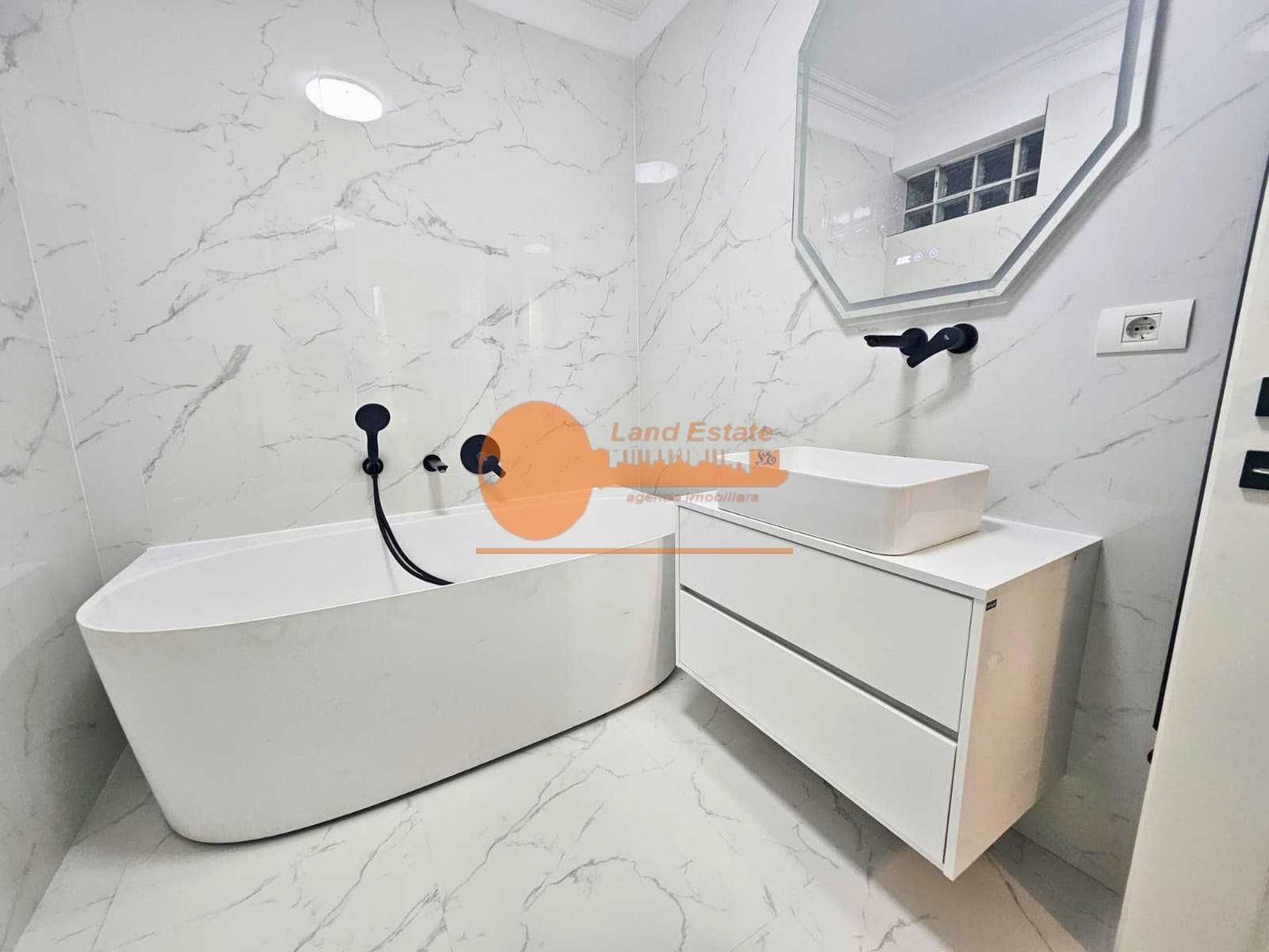 3 Camere Turda - Bloc Boutique Nou - Poză 3