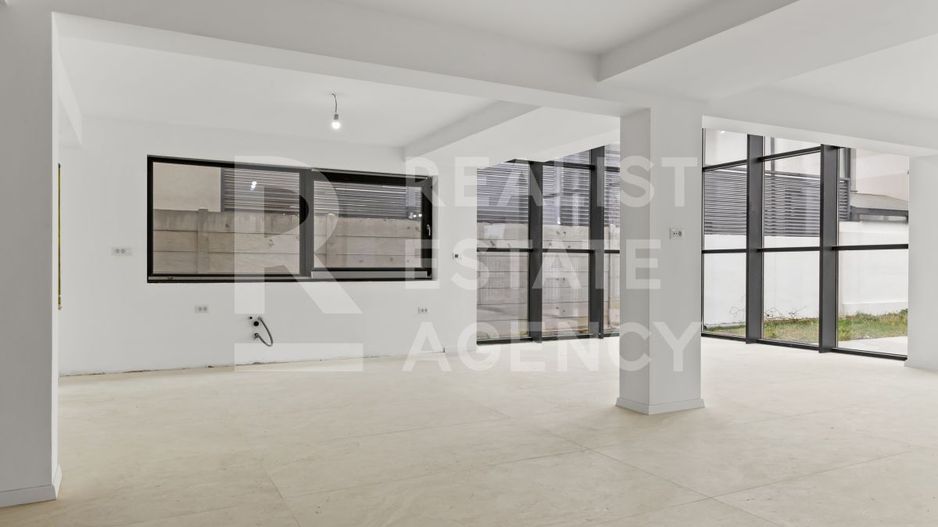 Casă nouă, spațioasă și elegantă, 7 camere, Lângă Pădurea Crețuleasca - Poză 14