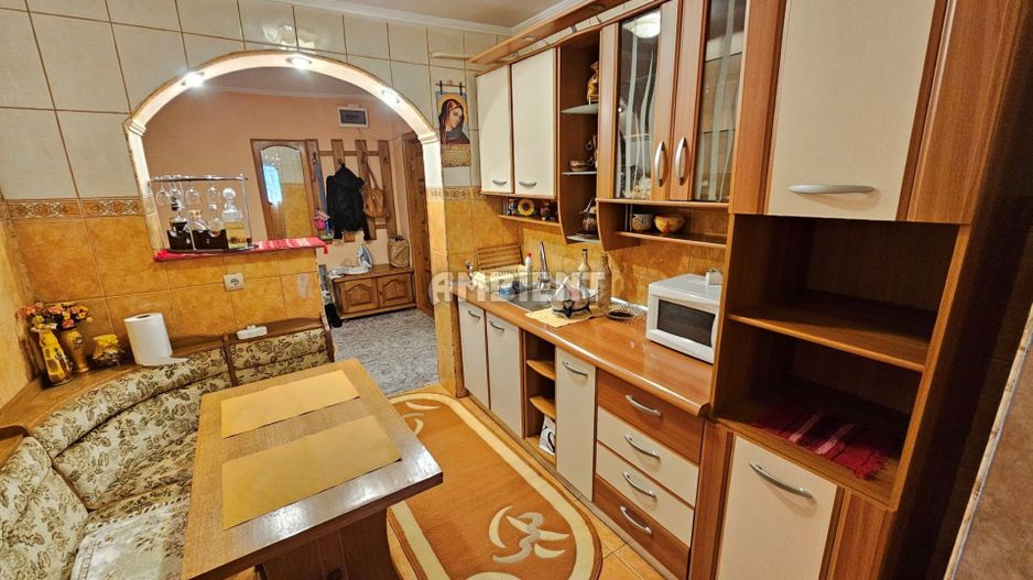 Apartament 3 camere, etaj 2, mobilat și utilat, zona GARĂ; - Poză 3