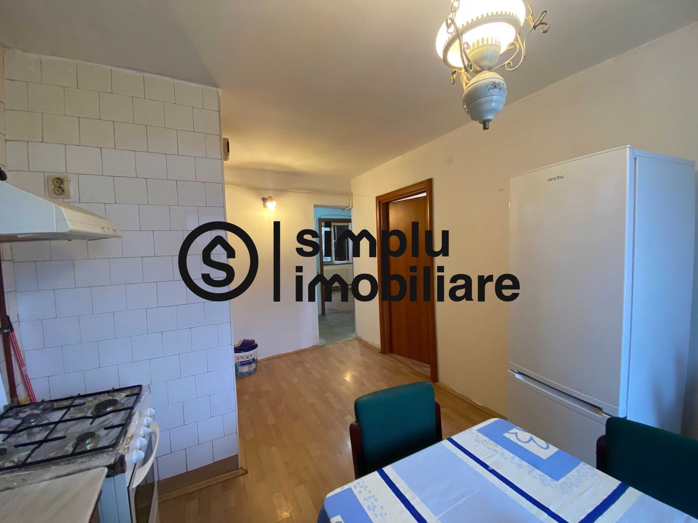 2 camere decomandate, etaj 2/4, cofetaria Sweet Escape - 95 000 Euro - Poză 6