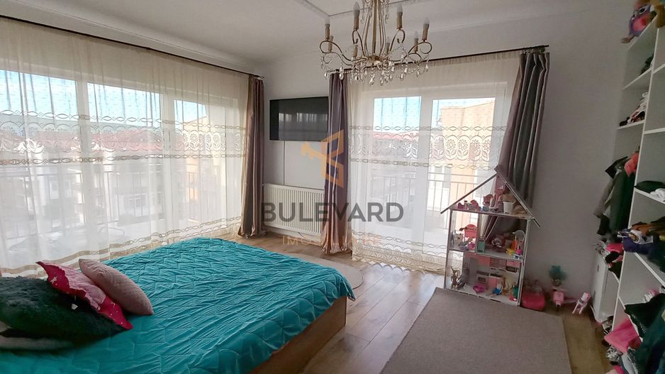 Apartament cu 2 camere, zona strazii Eroilor! - Poză 2