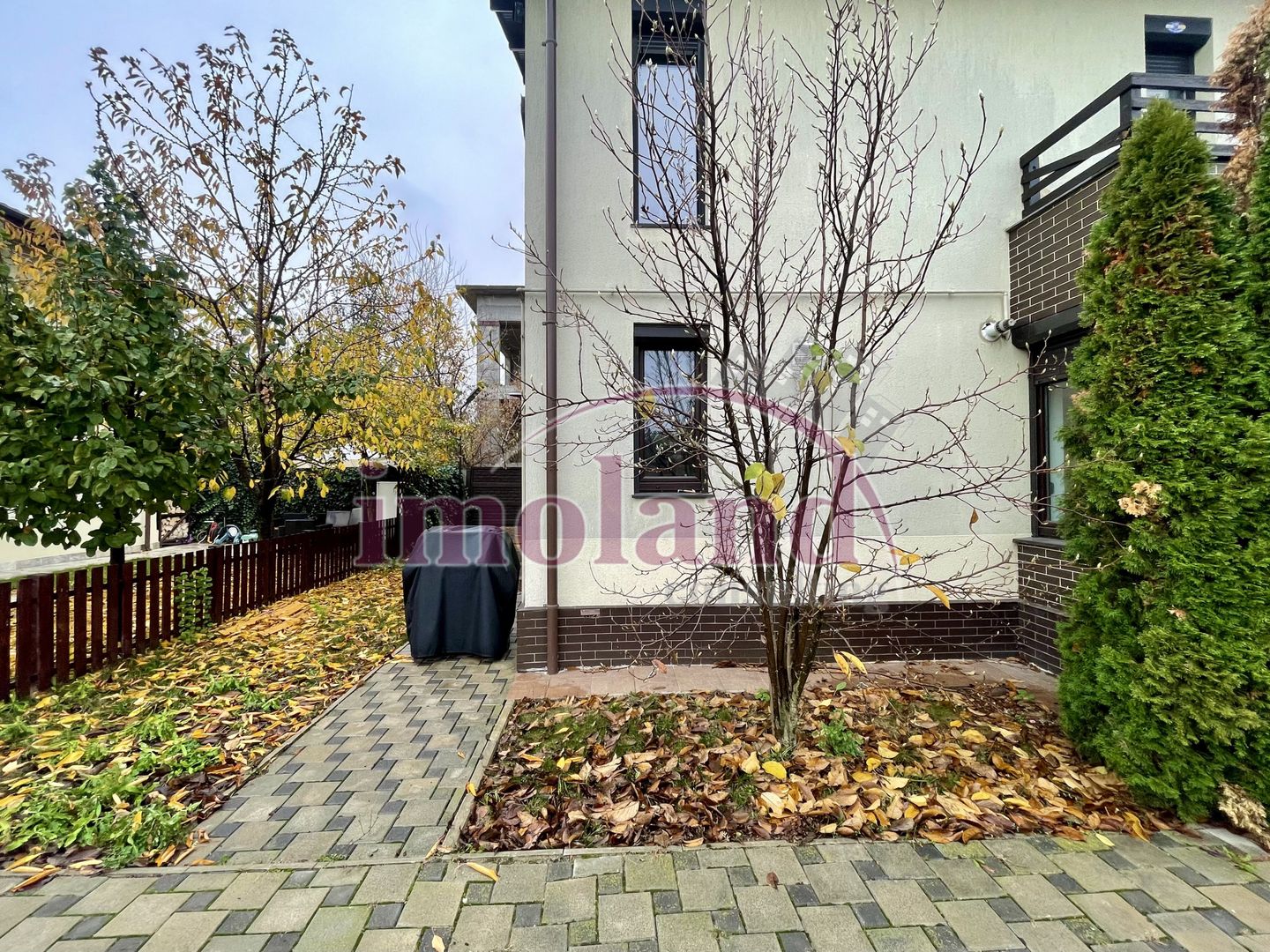 Închiriere vila 2018, 3 camere 150 mp - complex închis, Pipera - Poză 1