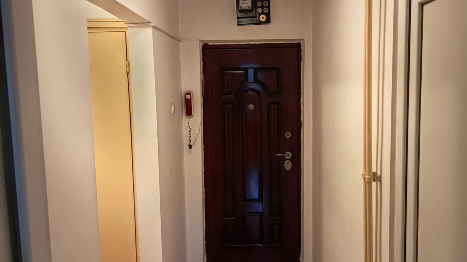 Apartament cu doua camere de vanzare, bd. Brancoveanu, 88.900€ negociabil - Poză 5