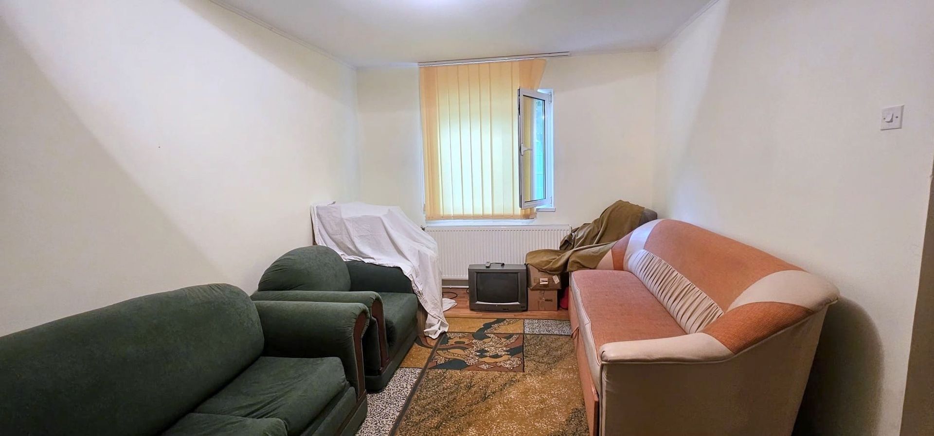 Casa la sol cu teren 1055 mp si livada - Vanatori, Galati - Poză 11