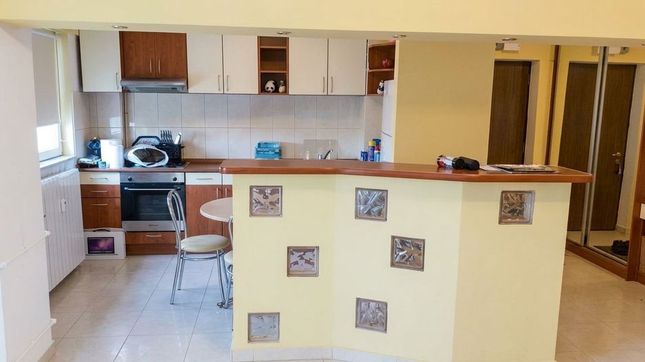 Închiriez Apartament cu 🏡 2 camere, Calea Moșilor, zonă centrală - Poză 3