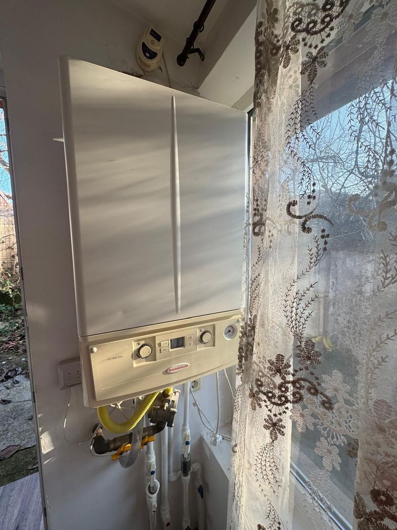 Casă de vânzare – Strada Crinului - Poză 17