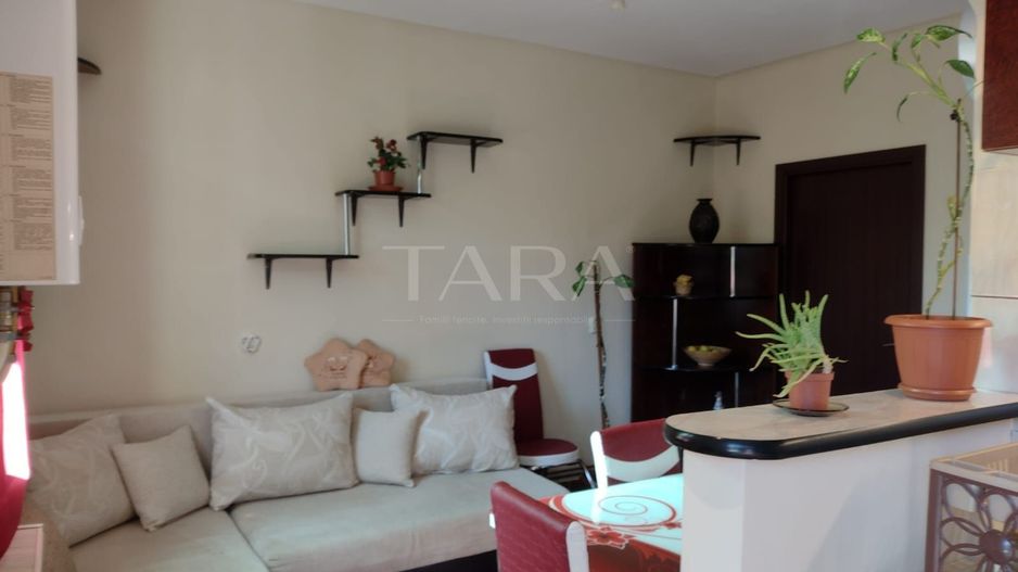 Apartament cu 2 camere, zona Gruia. - Poză 3