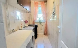 Apartament 2 Camere, Parter din 4, zona Sud - Poză 1