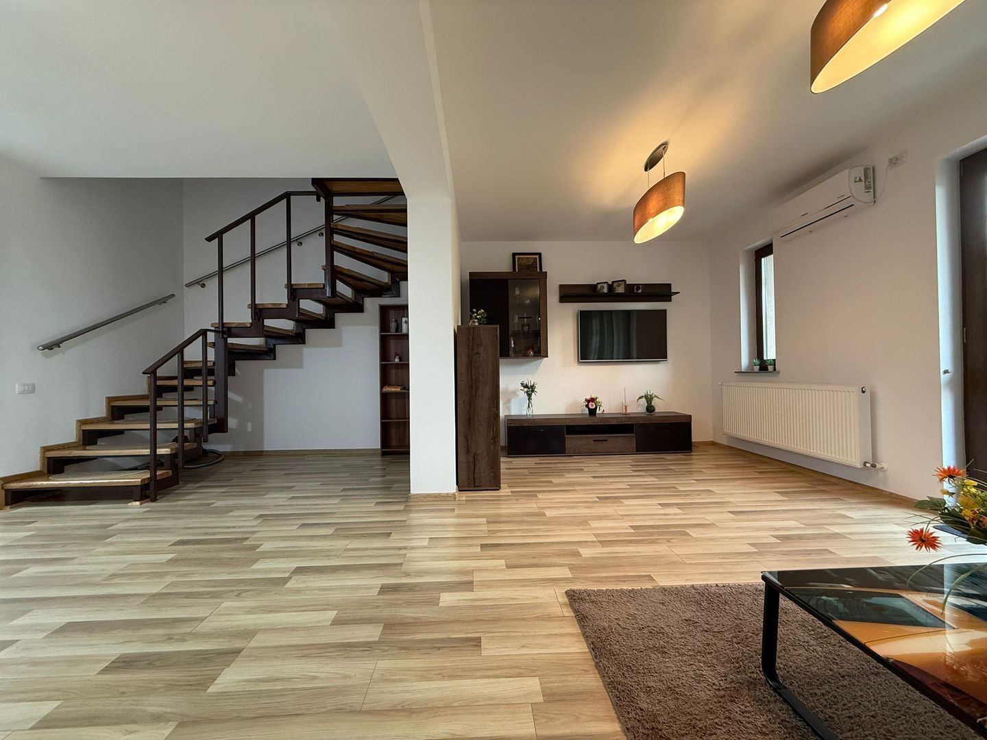 Casa de inchiriat 3 camere | BUCIUM | langa padure - Poză 4
