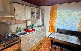 Casă tradițională cu 1800 mp teren  în Sohodol, Bran | Priveliște superba - Poză 18