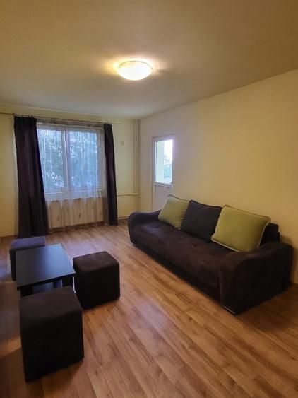 Apartament 4 camere de vanzare Gorjului - Poză 1