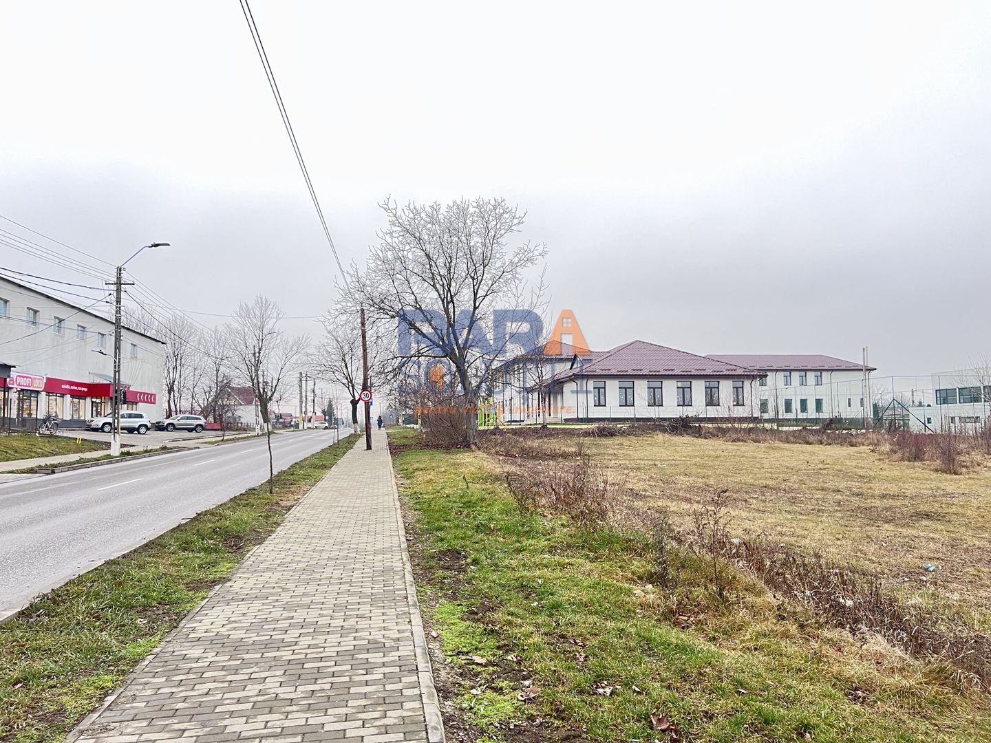 Teren pentru casă în oraș - Poză 1