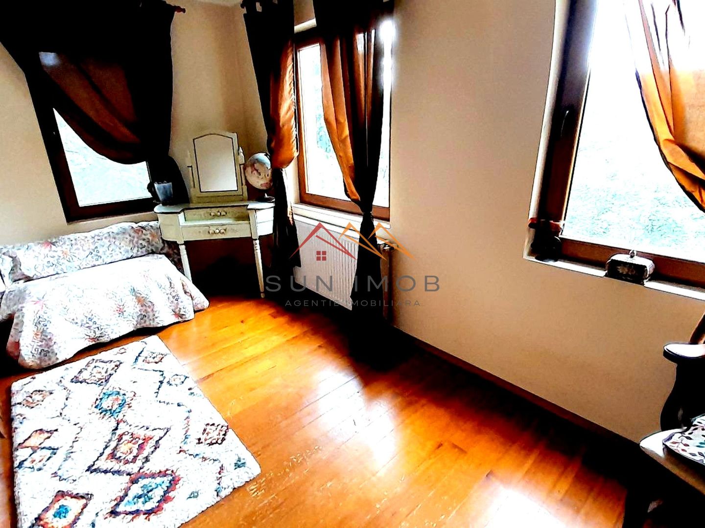 Casa 5 camere, D+P+M, ultracentral, zona deosebita, Campina, Prahova - Poză 13