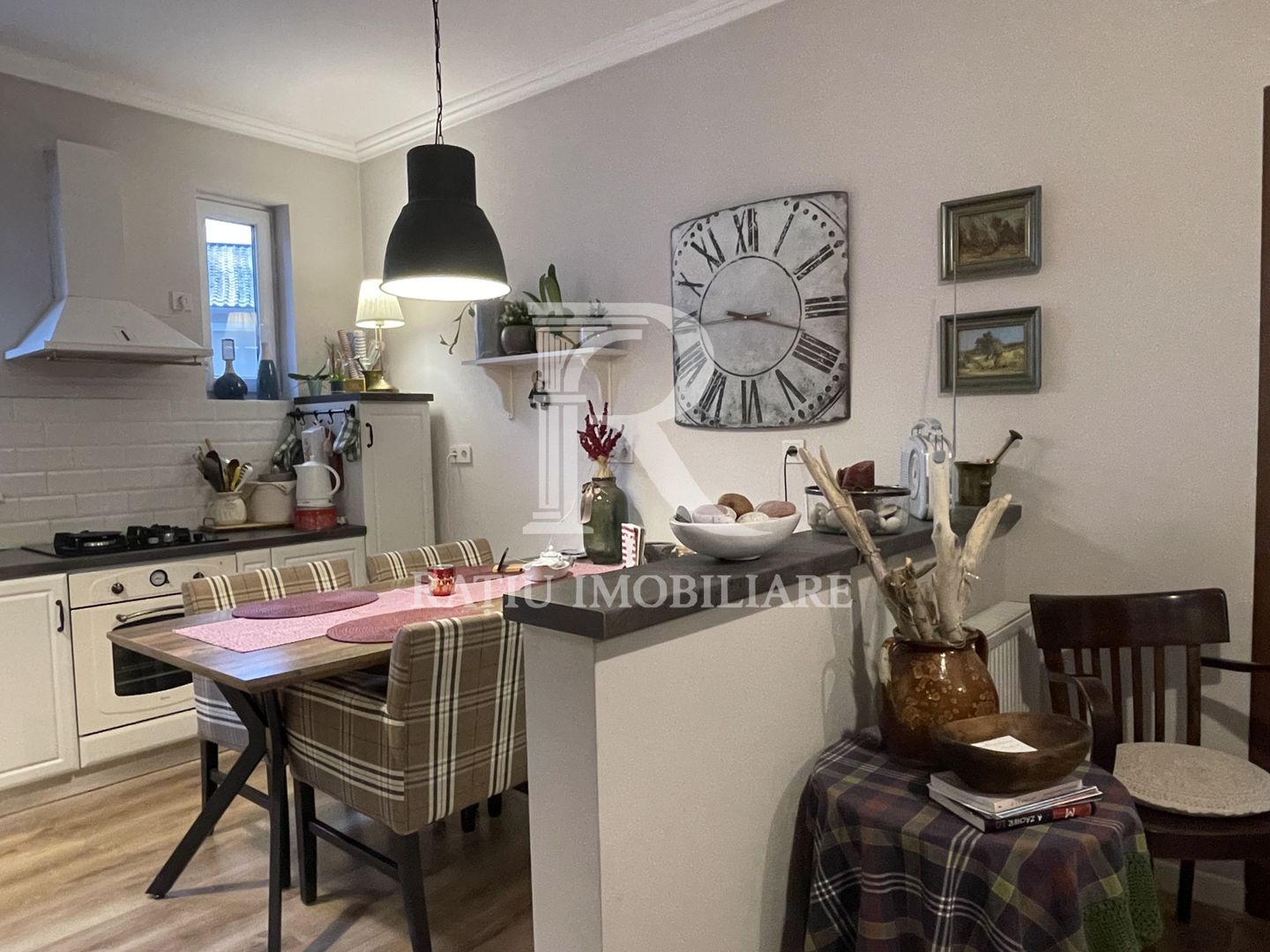 Apartament la casa | 3 Camere | Central | Oradea - Poză 6