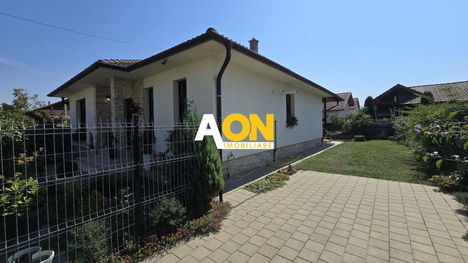Casă de Vânzare, 3 Camere, 352mp Teren, Orizont - Poză 1