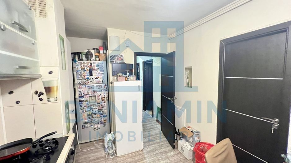 3 decomandate - etaj 6 - 64mp- centrala - Parcare - Boxa - Astra - Poză 6