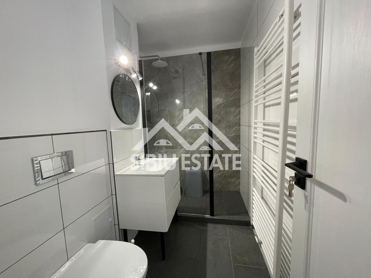 Apartament de vanzare decomandat, 3 camere, balcon s.utila 55 mp. - Poză 5
