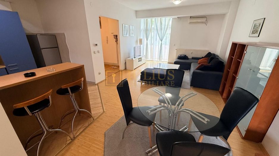 2 camere| FABRIC| loc de parcare| 2 balcoane| apartament superb| - Poză 1