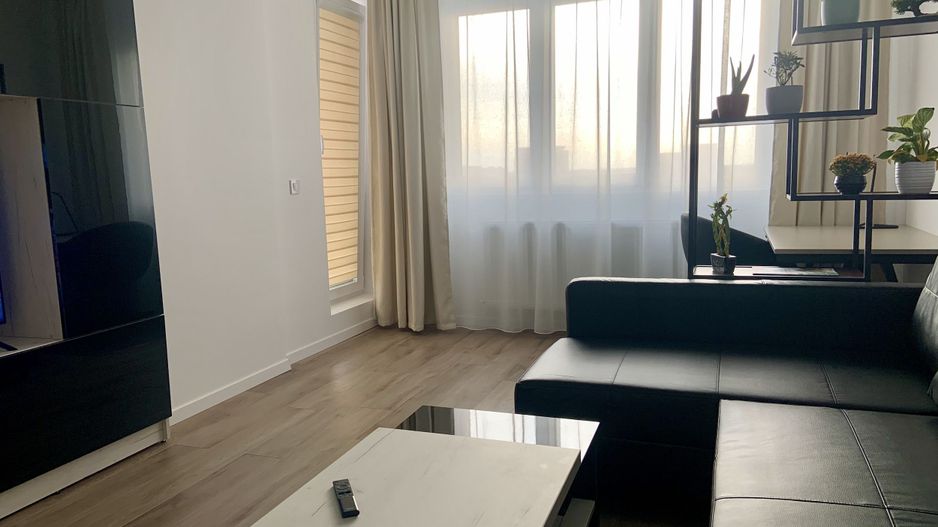 2 Camere, decomandat, balcon, mobilat/utilat, 4 minute Metrou, Kaufland Brancusi - Poză 2