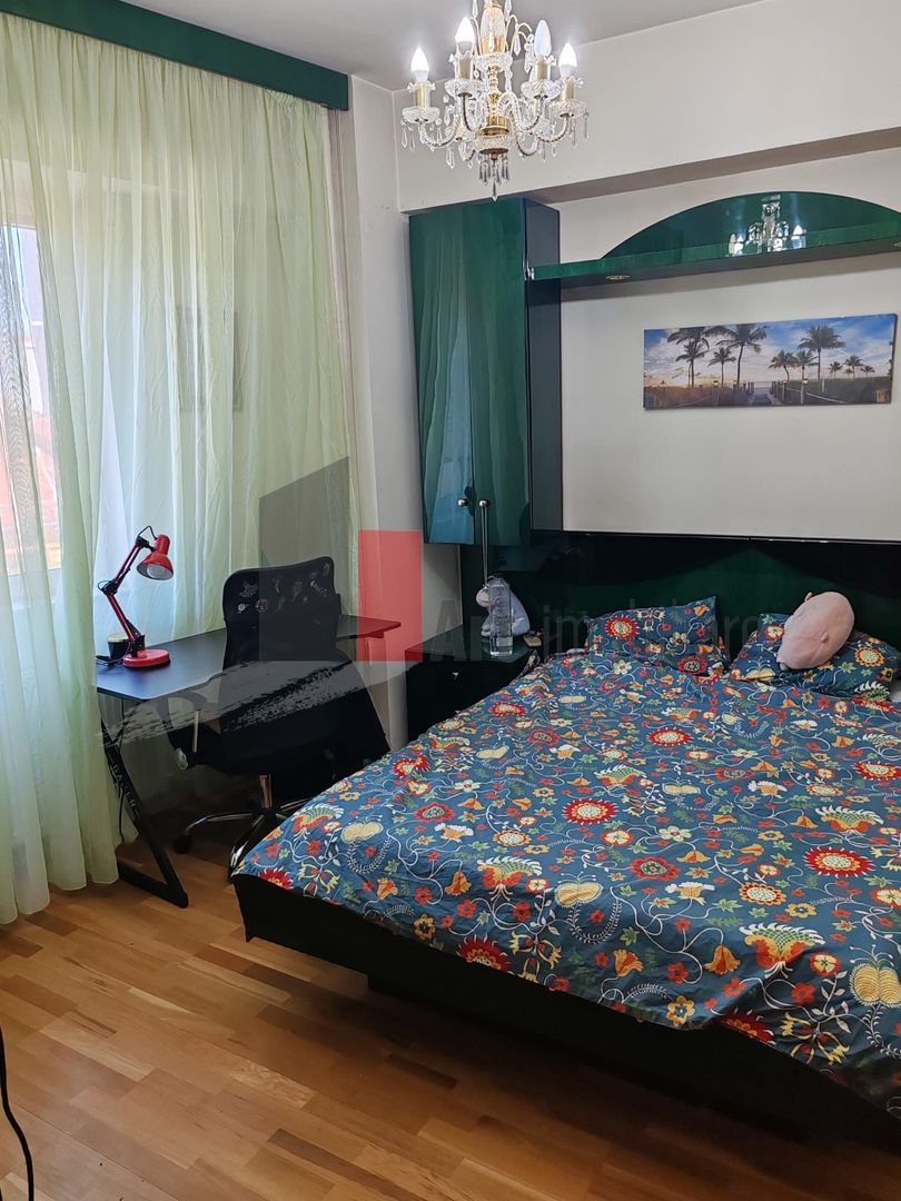 Apartament 4 camere cu centrală - Vasile Lascar - Poză 10