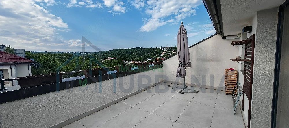 Apartament 6 camere cu terasa, vedere spre Gradina Botanica, complex Colina Insorita, Iasi - Poză 2