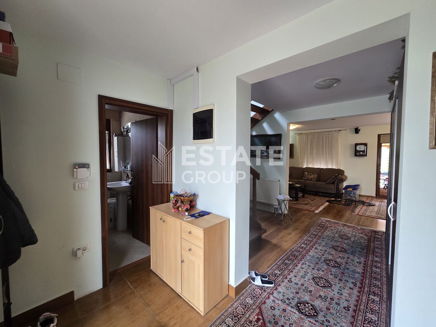 Casă individuală cu 4 camere in Dumbrăvița - Poză 4