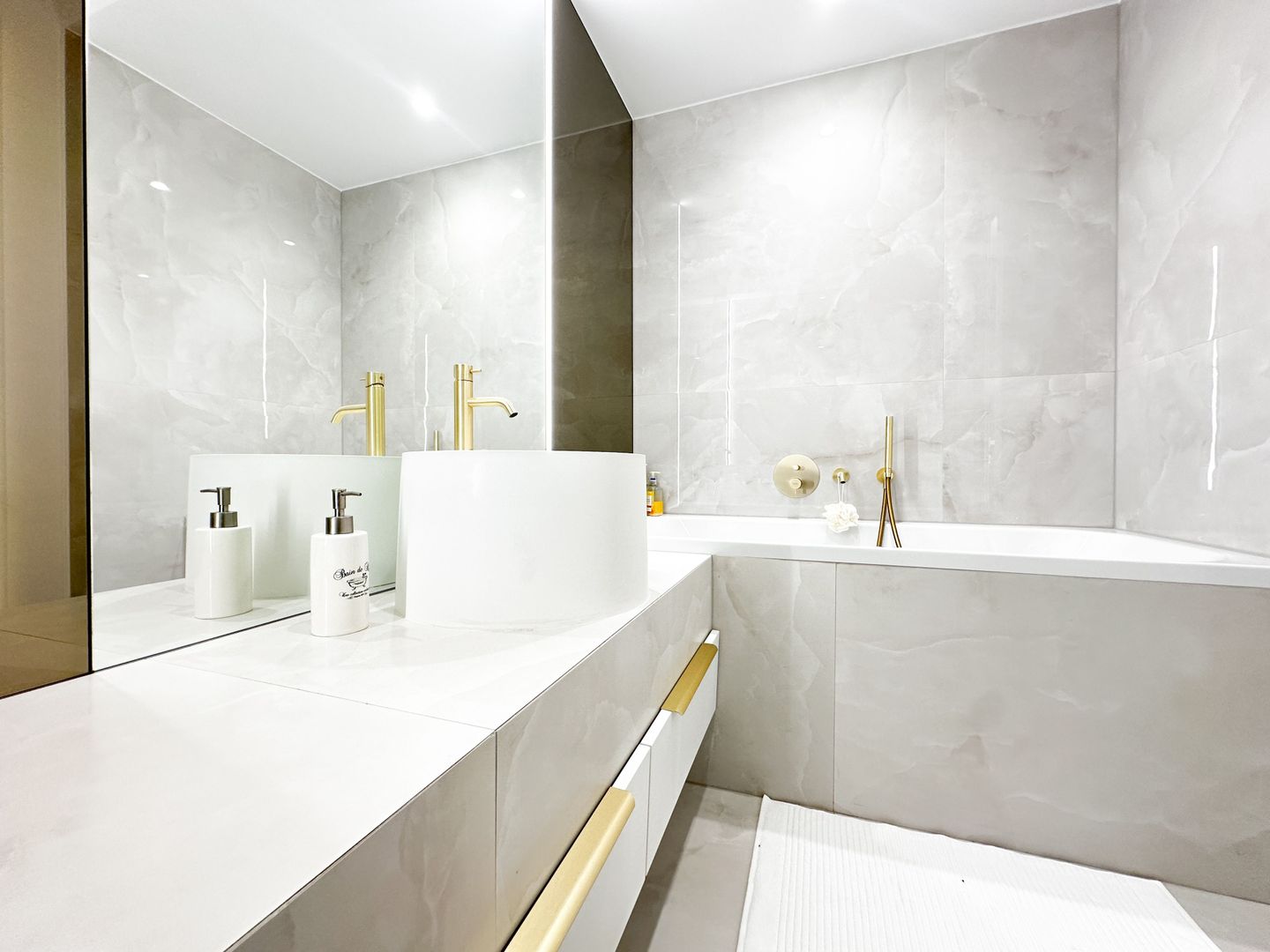 Prima Inchiriere I Apartament 2 camere I Designer I Terasă 10 mp - Poză 12