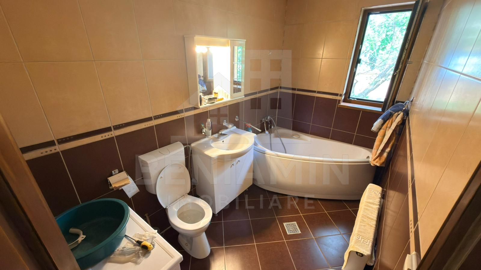 Vila eleganta in zona Ford– Confort si intimitate pe alee privata - Poză 13