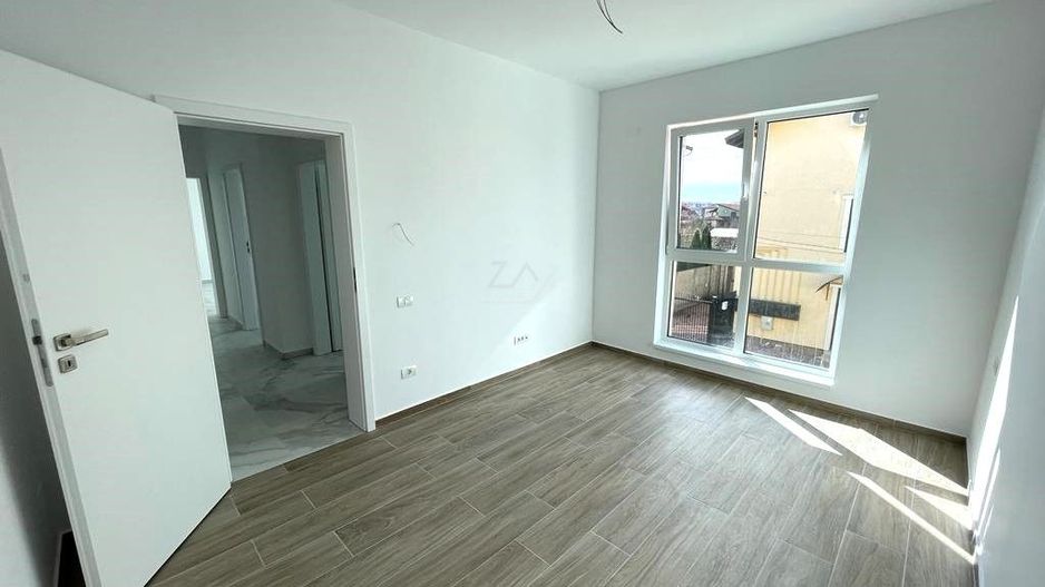 Decomandat. Loc de parcare. Spatiu depozitare pod. - Poză 7