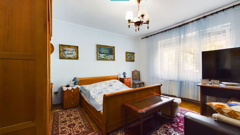 Casă clasică în Chișineu-Criș - Poză 7