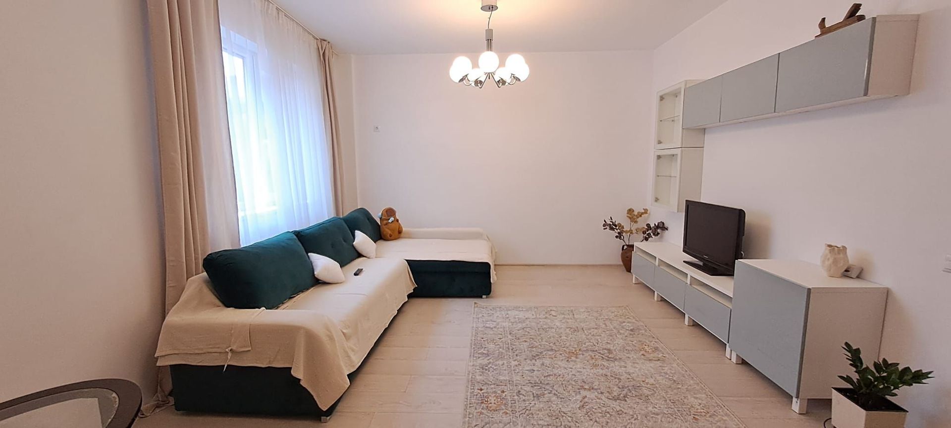 Domnesti - Tudor Vladimirescu, casa 4 camere, utilitati, parcare, STB - Poză 3