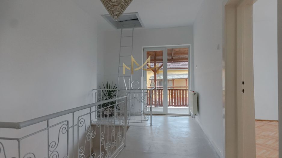 Casa, 150 mp, 4 camere, 2 bai, 3 locuri de  parcare, Andrei Muresanu! - Poză 5